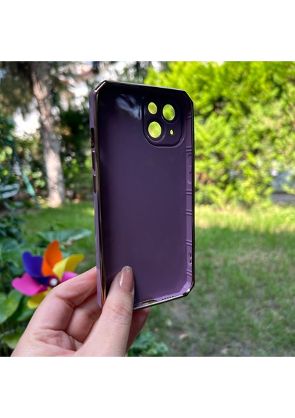 iPhone 14 Kamera Korumalı Altın Renkli Mor Silikon Kılıf fiyatları