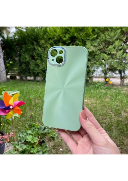 iPhone 14 Plus Yeşil Prizma Desenli Cam Görünümlü Kılıf