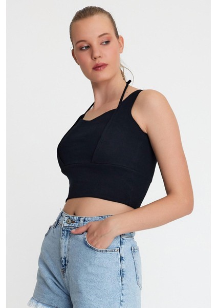 Kadın Ense Biye Detaylı Crop Siyah