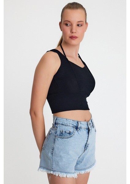 Kadın Ense Biye Detaylı Crop Siyah