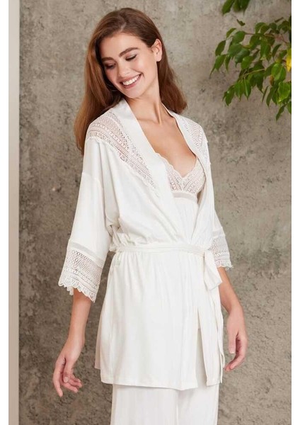 2820 Kadın Ekru Dantelli Penye 3'lü Sabahlıklı Pijama Takım