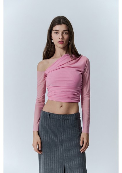 Düşük Omuz Detaylı Tül Bluz Pembe