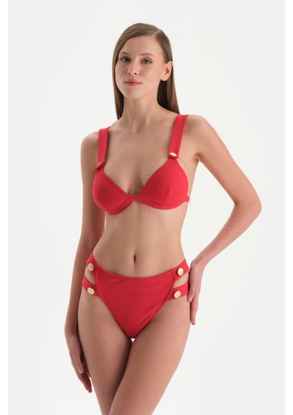 Kırmızı Üçgen Kaplı Bikini Üst