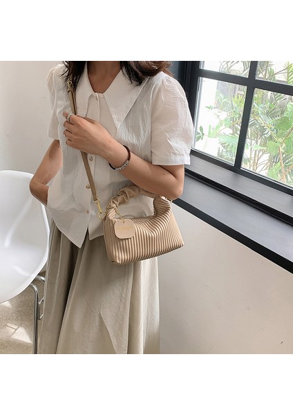 Dokulu Dikey Şerit Çanta 2024 Yeni Niş Tasarım Tek Omuz Crossbody Çanta Yabancı Stil Kadınlar Için Çok Yönlü Çanta (Yurt Dışından)