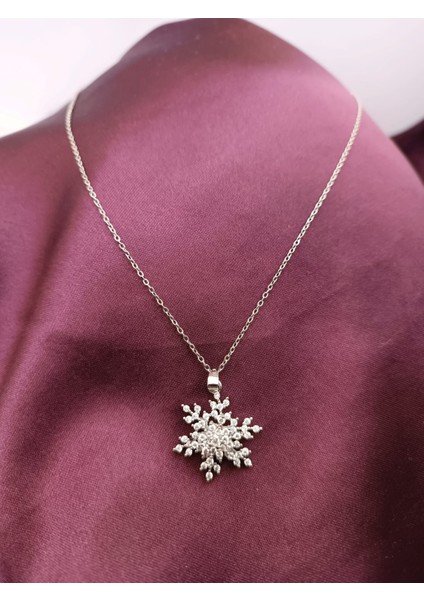 Çelik Silver Dönen Kar Tanesi Kolye