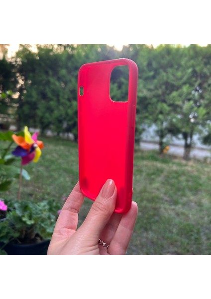 iPhone 12 Mini Kırmızı Yumuşak Silikon Kılıf fiyatları