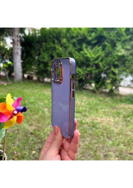 iPhone 14 Pro Bakır Detaylı Koyu Mor Parlak Silikon Kılıf