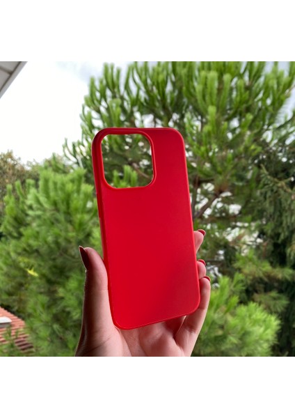 iPhone 14 Pro Kırmızı Yumuşak Silikon Kılıf