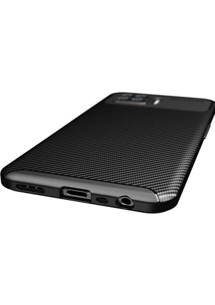Oppo A73 Uyumlu Kılıf Karbon Armor Serisi, Ultra Dayanıklı ve Esnek Slim Fit Karbon Görünümlü Silikon