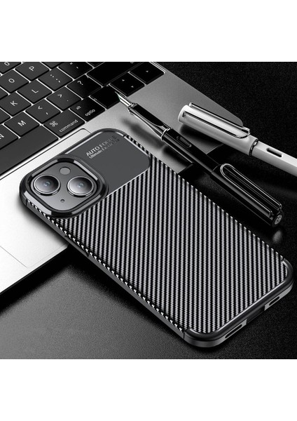 Apple iPhone 15 Uyumlu Kılıf Karbon Armor Serisi, Ultra Dayanıklı ve Esnek Slim Fit Karbon Görünümlü Silikon