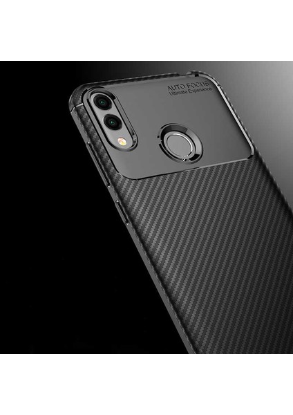 Honor 8c Uyumlu Kılıf Karbon Armor Serisi, Ultra Dayanıklı ve Esnek Slim Fit Karbon Görünümlü Silikon