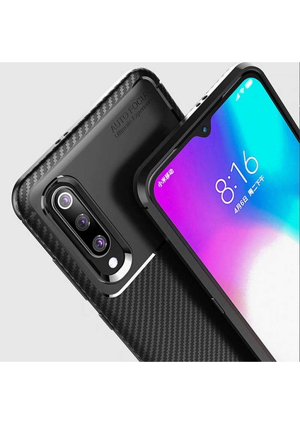 Xiaomi Mi 9 Lite Uyumlu Kılıf Karbon Armor Serisi, Ultra Dayanıklı ve Esnek Slim Fit Karbon Görünümlü Silikon