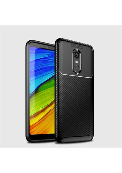 Xiaomi Redmi 5 Plus Uyumlu Kılıf Karbon Armor Serisi, Ultra Dayanıklı ve Esnek Slim Fit Karbon Görünümlü Silikon