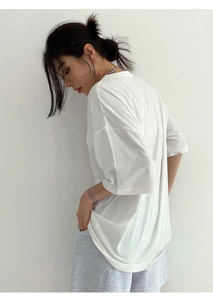 Kadın Beyaz Age Of Steam Baskı Oversize Tişört fırsatları