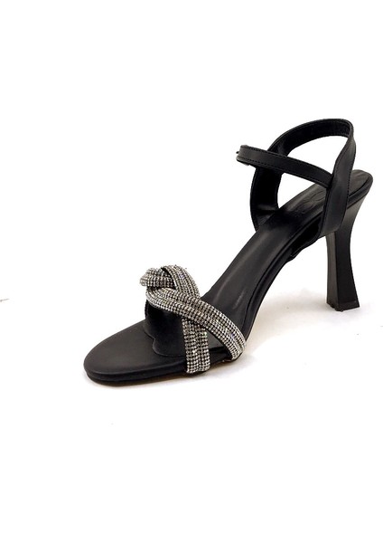 cc 151 9 cm Siyah Taşlı Geçisli Kadın Topuklu Ayakkabı modelleri