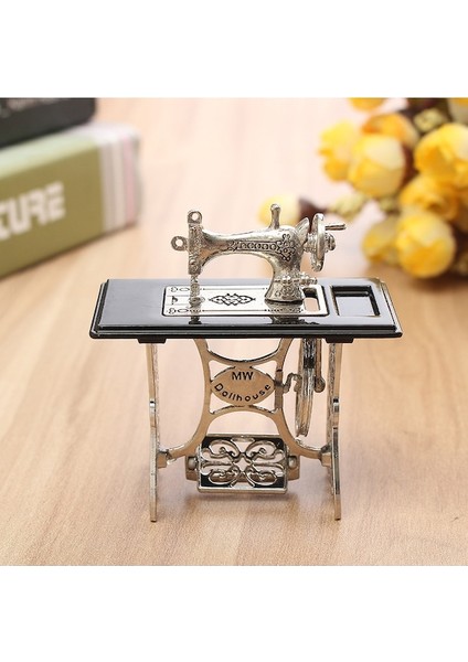 1-12 Ölçekli Oyuncak Bebek Evi Mini Minyatür Dikiş Makinası (Yurt Dışından) modelleri