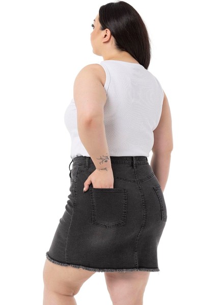Büyük Beden Eteği Püsküllü Düğme Detaylı Antrasit Denim Mini Etek indirimleri