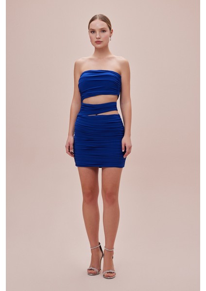Saks Mavisi Straplez Pencere Detaylı Jarse Mini Elbise