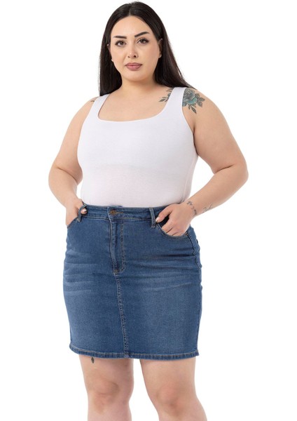Büyük Beden Taşlama Detaylı Beş Cepli Mavi Mini Denim Etek