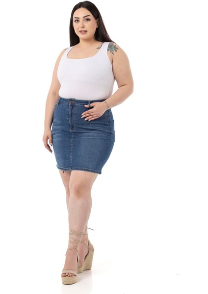 Büyük Beden Taşlama Detaylı Beş Cepli Mavi Mini Denim Etek