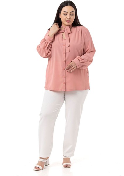 Büyük Beden Boyundan Bağlama Detaylı Manşetli Pudra Gömlek fiyatları