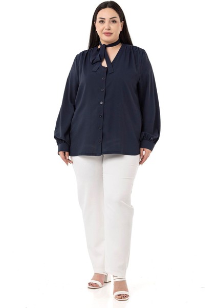 Büyük Beden Boyundan Bağlama Detaylı Manşetli Lacivert Gömlek fiyatları