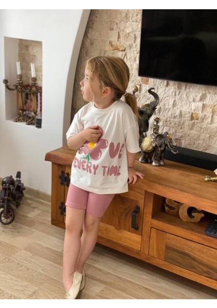 Kız Çocuk Papatya Baskılı Fitilli Şortlu Takım fiyatları