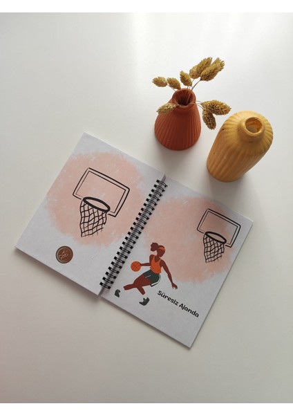 Basketbol Temalı Spiralli 15 x 21 cm Haftalık Planlayıcı Defter fiyatları