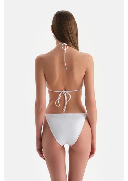 Beyaz Üçgen Küçük Bikini Üst