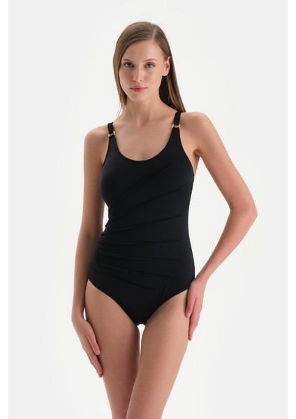 Siyah U Yaka Mayo fırsatları