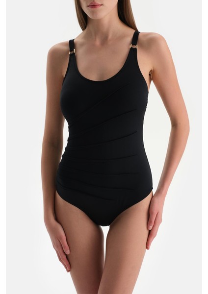 Siyah U Yaka Mayo indirimleri