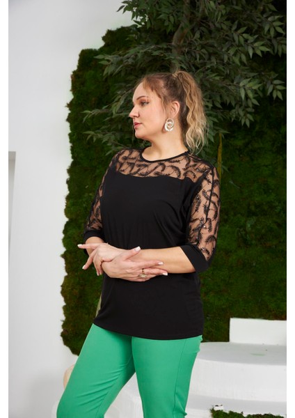 Tül Detaylı Büyük Beden Siyah Bluz modelleri