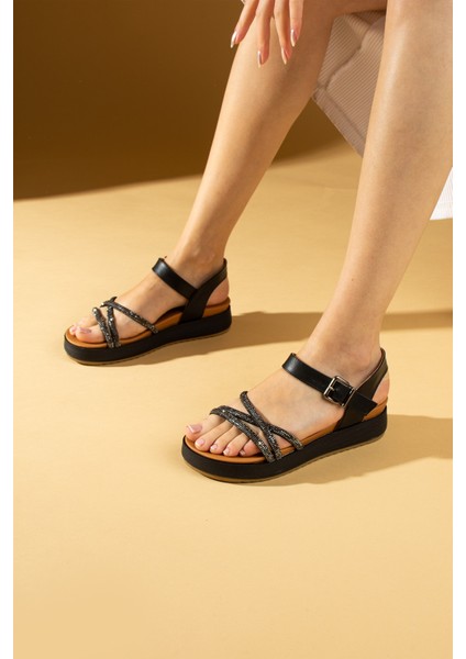 3 Bant Taş Işlemeli Kalın Taban Tokalı Kadın Sandalet 70-0234-24