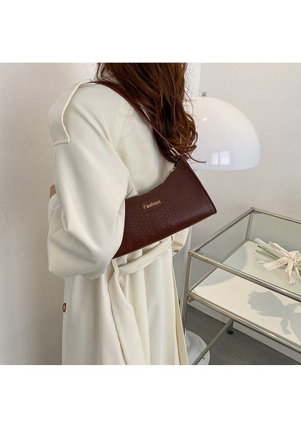 Timsah Desenli Koltuk Altı Çantası 2024 Bahar Yeni Stil Moda Omuz Çantası Doku Çok Yönlü Retro Kadın Çantası (Yurt Dışından) indirimleri