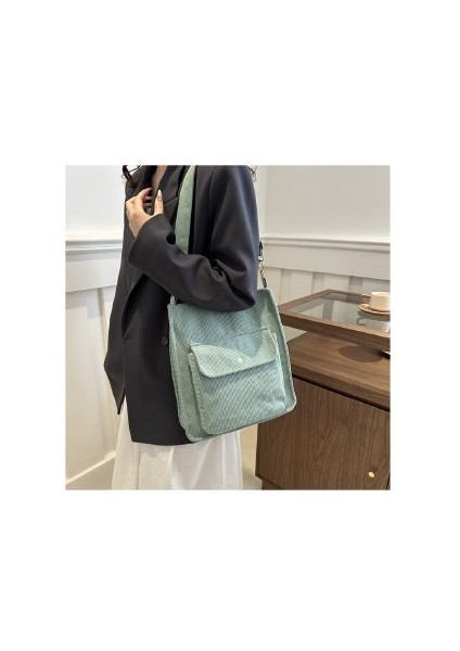Retro Kadife Büyük Kapasiteli Kadın Çantası 2024 Yeni Kadife Çanta Batı Tarzı Crossbody Çanta Moda Banliyö Omuz Çantası (Yurt Dışından)
