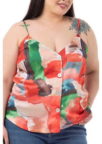 Büyük Beden Ayarlanabilir Ince Askılı Önü Düğmeli Batik Desenli Kırmızı Bluz fırsatları