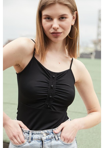 Kadın Önü Büzgülü Dantelli İp Askılı Likralı Body Bluz-Siyah fiyatları