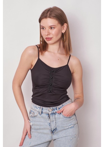 Kadın Önü Büzgülü Dantelli İp Askılı Likralı Body Bluz-Siyah modelleri