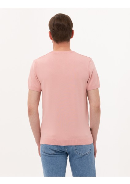 Erkek Pembe Slim Fit Bisiklet Yaka Triko Tişört 50268283-VR026