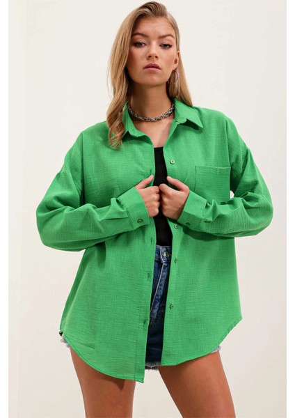 Kadın Yeşil Tek Cepli Oversize Keten Ayrobin Gömlek HZL24S-BD1201531
