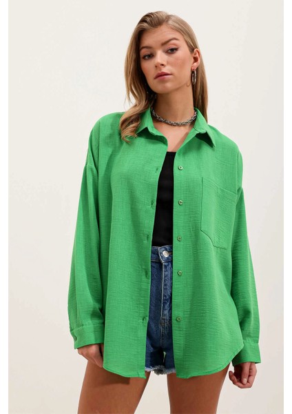 Kadın Yeşil Tek Cepli Oversize Keten Ayrobin Gömlek HZL24S-BD1201531