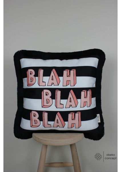 Siyah Püsküllü, Blah Blah Blah Desen, Dekoratif 43X43CM Kare Kırlent Kılıfı