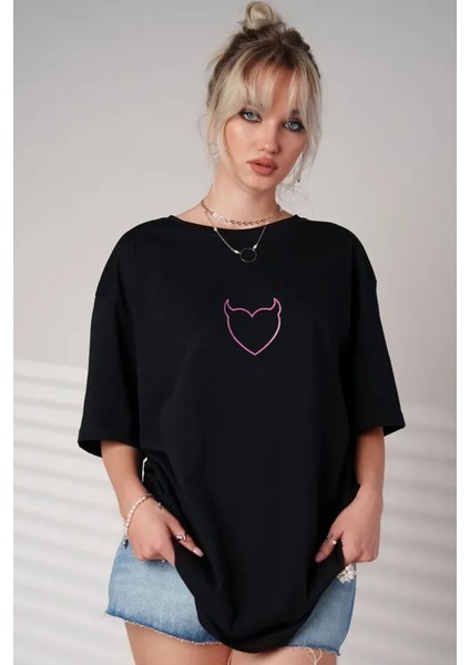 Only Trendwear Unisex Şeytan Kalp Baskılı Oversize Tshirt