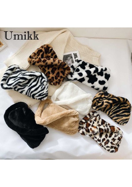 Model 2 Moda Kadın Peluş Koltukaltı Çanta Mini Katı Fermuar Peluş Hayvan Desen Omuz Çantaları Bayan Basit Taşınabilir Günlük Çanta (Yurt Dışından) modelleri