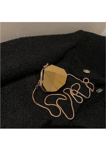 Üçgen Altın 2023 Yeni El Mini Metal Kutu Çanta Aşk Zinciri Akşam Çantalar Omuz Crossbody Çanta Bayan Metal Lüks Tasarımcı Çanta (Yurt Dışından)