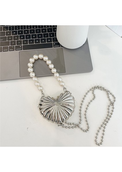Üçgen Altın 2023 Yeni El Mini Metal Kutu Çanta Aşk Zinciri Akşam Çantalar Omuz Crossbody Çanta Bayan Metal Lüks Tasarımcı Çanta (Yurt Dışından) fırsatları