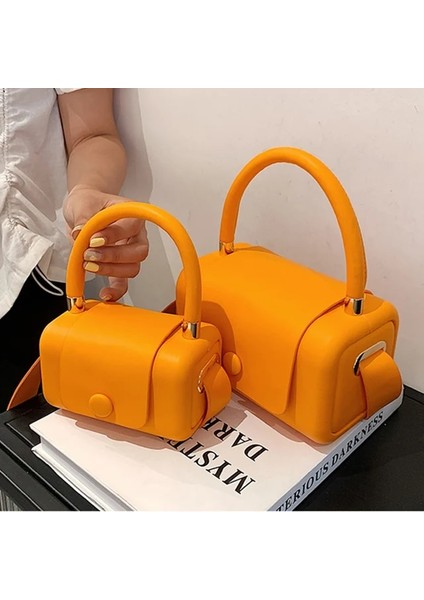 Turuncu Küçük (13CM-8CM-8CM) Moda Kadın Eyer Lüks Tasarımcı Çanta Mini Pu Deri Çanta ve Çantalar Şık Omuz Çantası Bahar Yeni Dropshipping 2022 (Yurt Dışından)