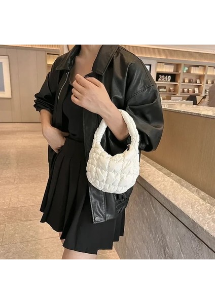 Beyaz Moda Kapitone Omuz Çantaları Kadın Çanta Mini Bulut Pilili Çanta Puffer Hamur Çantası Lüks Tote Çanta Dantelli Çanta (Yurt Dışından)