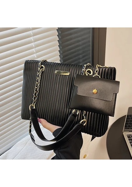 Siyah (20CM-30CM-12CM) 2022 Zarif Yüksek Kaliteli Zincir Büyük Tote Basit Rahat Büyük Kapasiteli Koltuk Altı Çanta Gümüş Yeşil Altın Omuz Çantaları Şık Çantalar (Yurt Dışından)