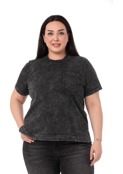 Büyük Beden Parça Boyalı Bisiklet Yaka Kavisli Yırtmaçlı Siyah T-Shirt